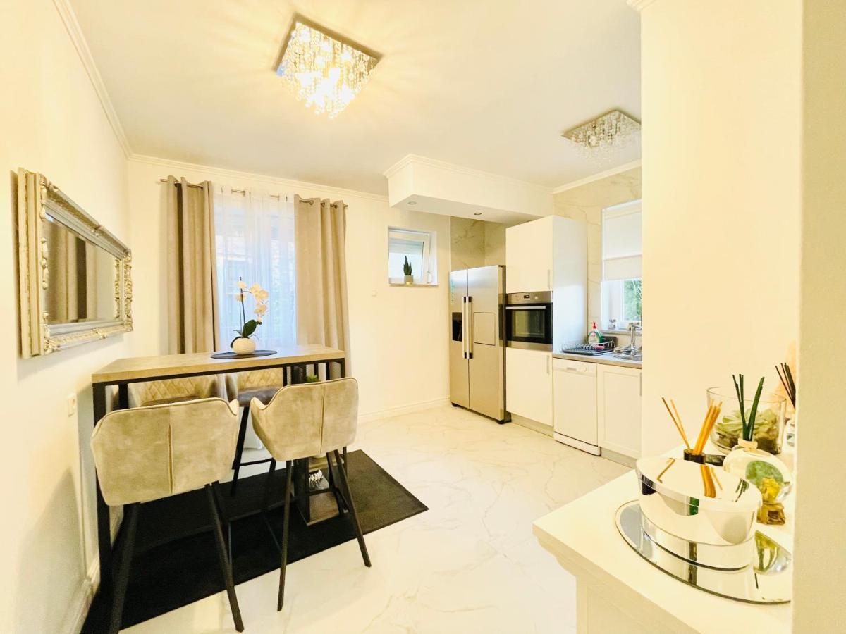 Apartment "Mimoza 1" Self Check-In, Self Check-Out Otočac المظهر الخارجي الصورة