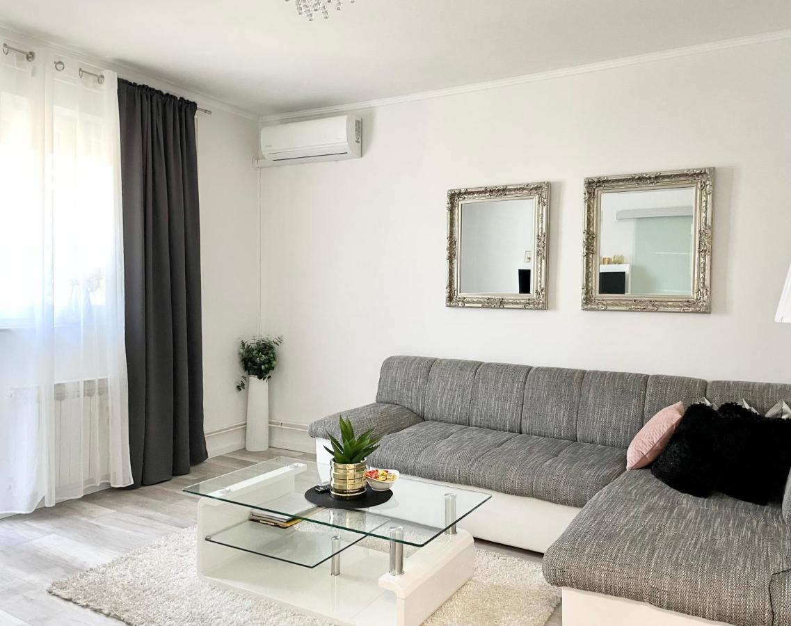 Apartment "Mimoza 1" Self Check-In, Self Check-Out Otočac المظهر الخارجي الصورة